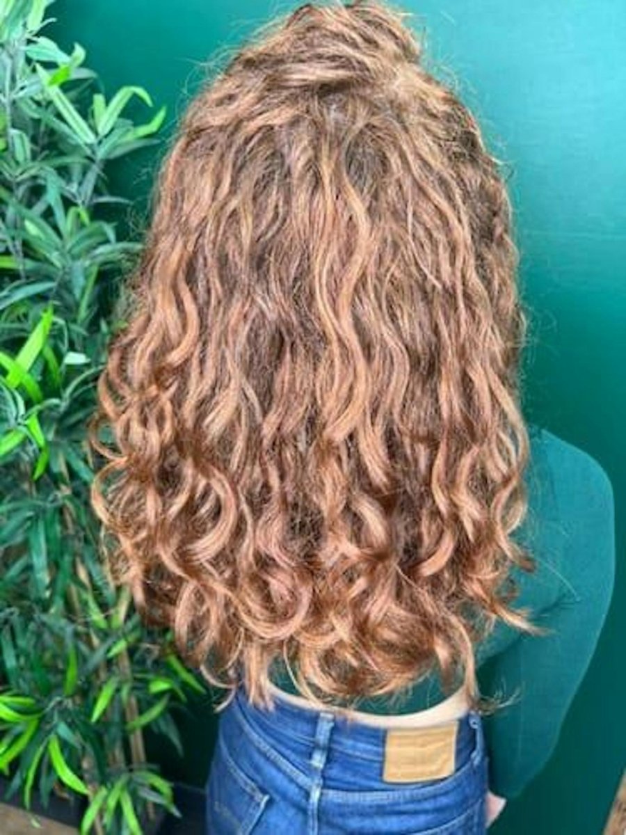 Gentle shampoo: Wash n&.