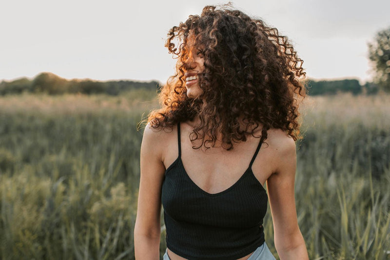 7 astuces pour prendre soin de vos cheveux tout au long de l'été