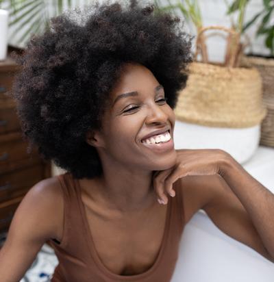 Comment démêler ses cheveux pour éviter la casse ? - In Haircare