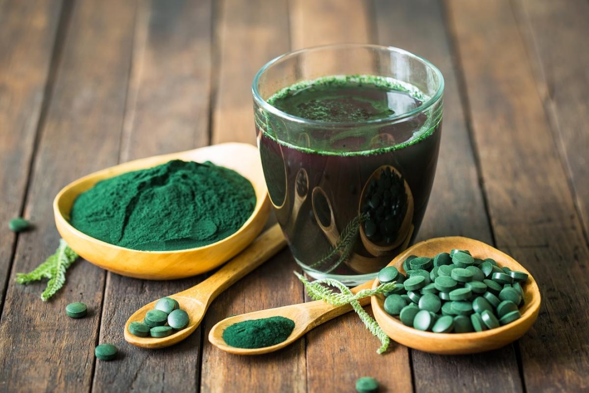 La spiruline : un incontournable pour le bien-être de vos cheveux - In Haircare